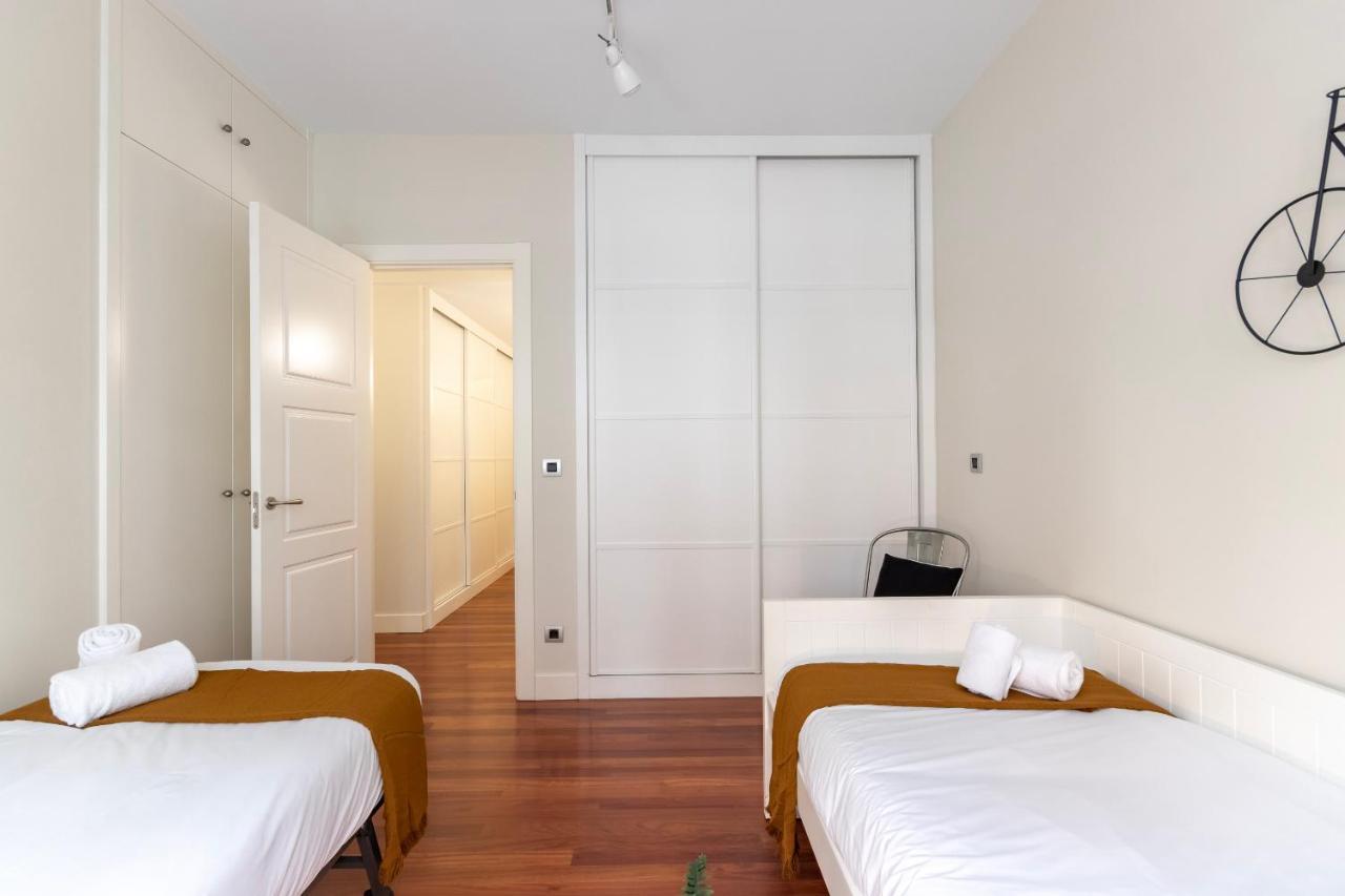 Gran Apartamento Con Estilo En El Centro De بلباو المظهر الخارجي الصورة