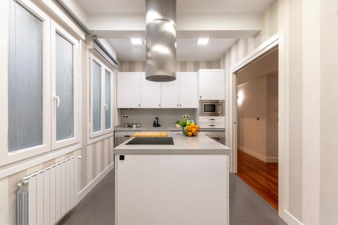 Gran Apartamento Con Estilo En El Centro De بلباو المظهر الخارجي الصورة
