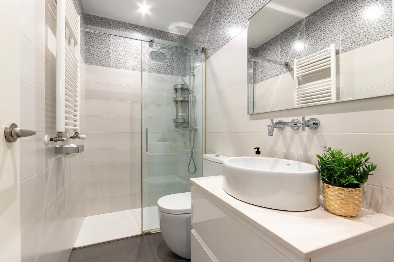 Gran Apartamento Con Estilo En El Centro De بلباو المظهر الخارجي الصورة