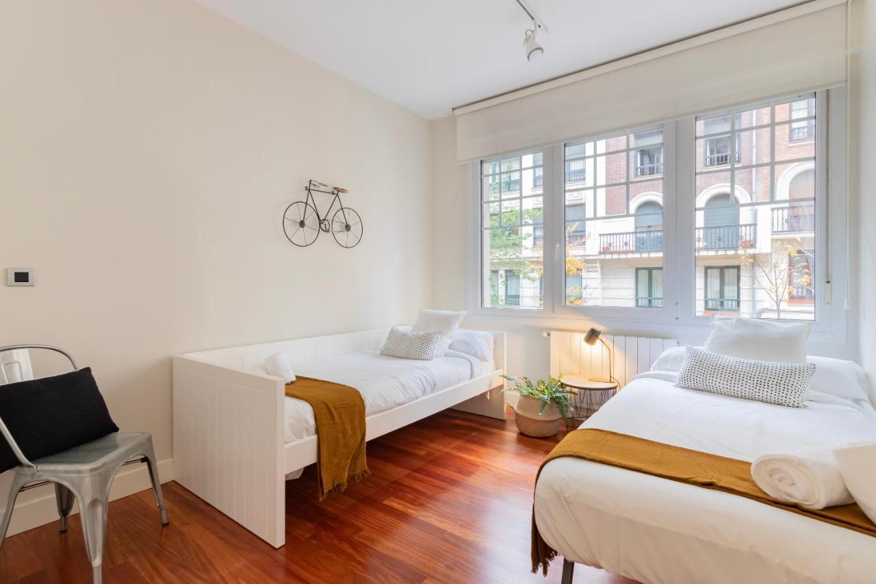 Gran Apartamento Con Estilo En El Centro De بلباو المظهر الخارجي الصورة