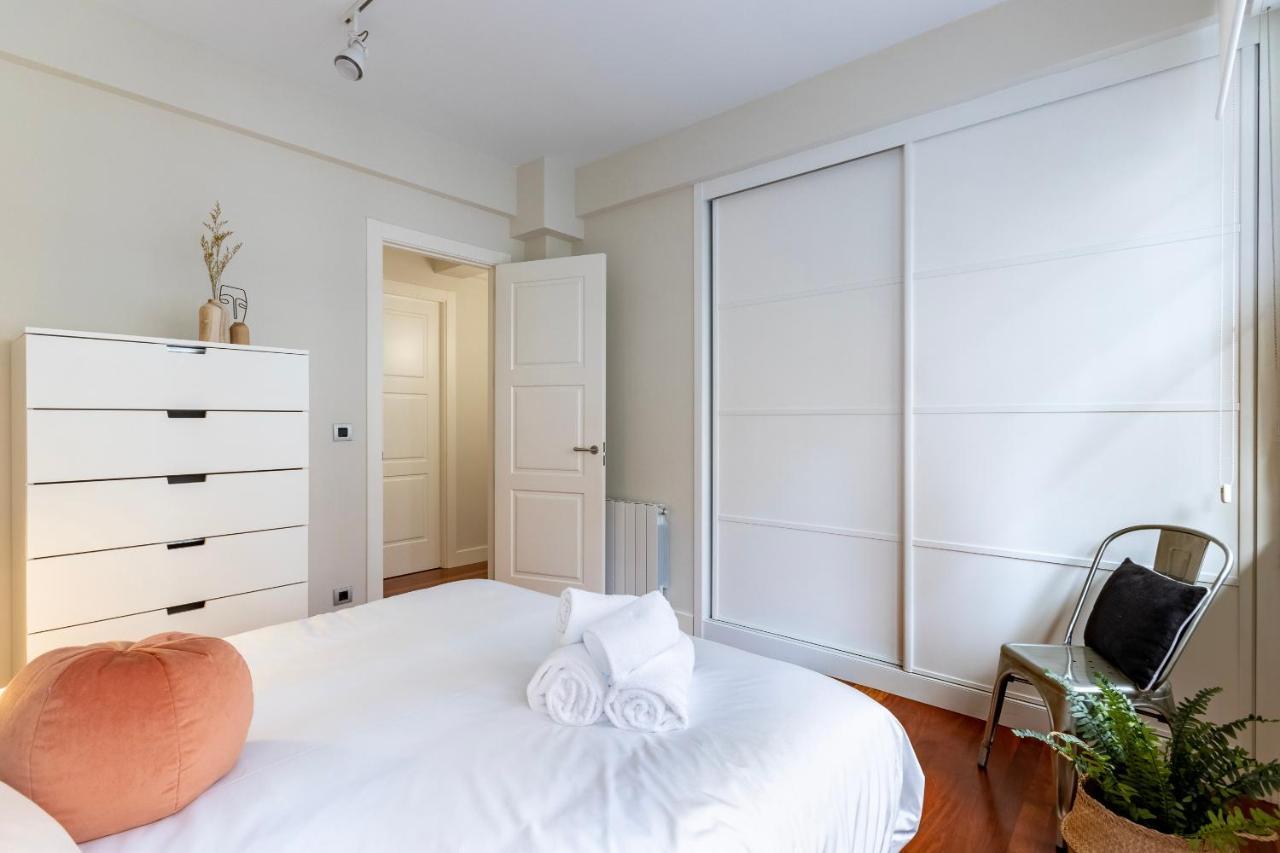Gran Apartamento Con Estilo En El Centro De بلباو المظهر الخارجي الصورة