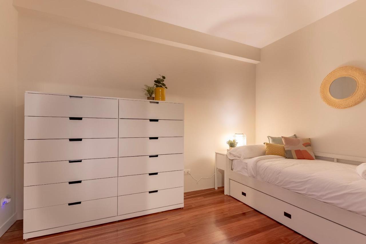 Gran Apartamento Con Estilo En El Centro De بلباو المظهر الخارجي الصورة